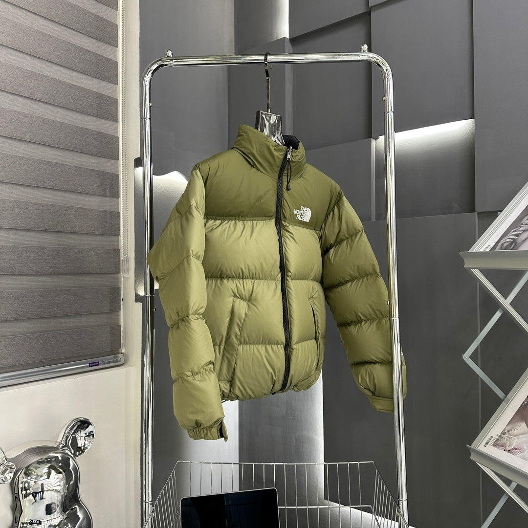 The North Face Black Puffer Jacket – '90s-Inspired Style