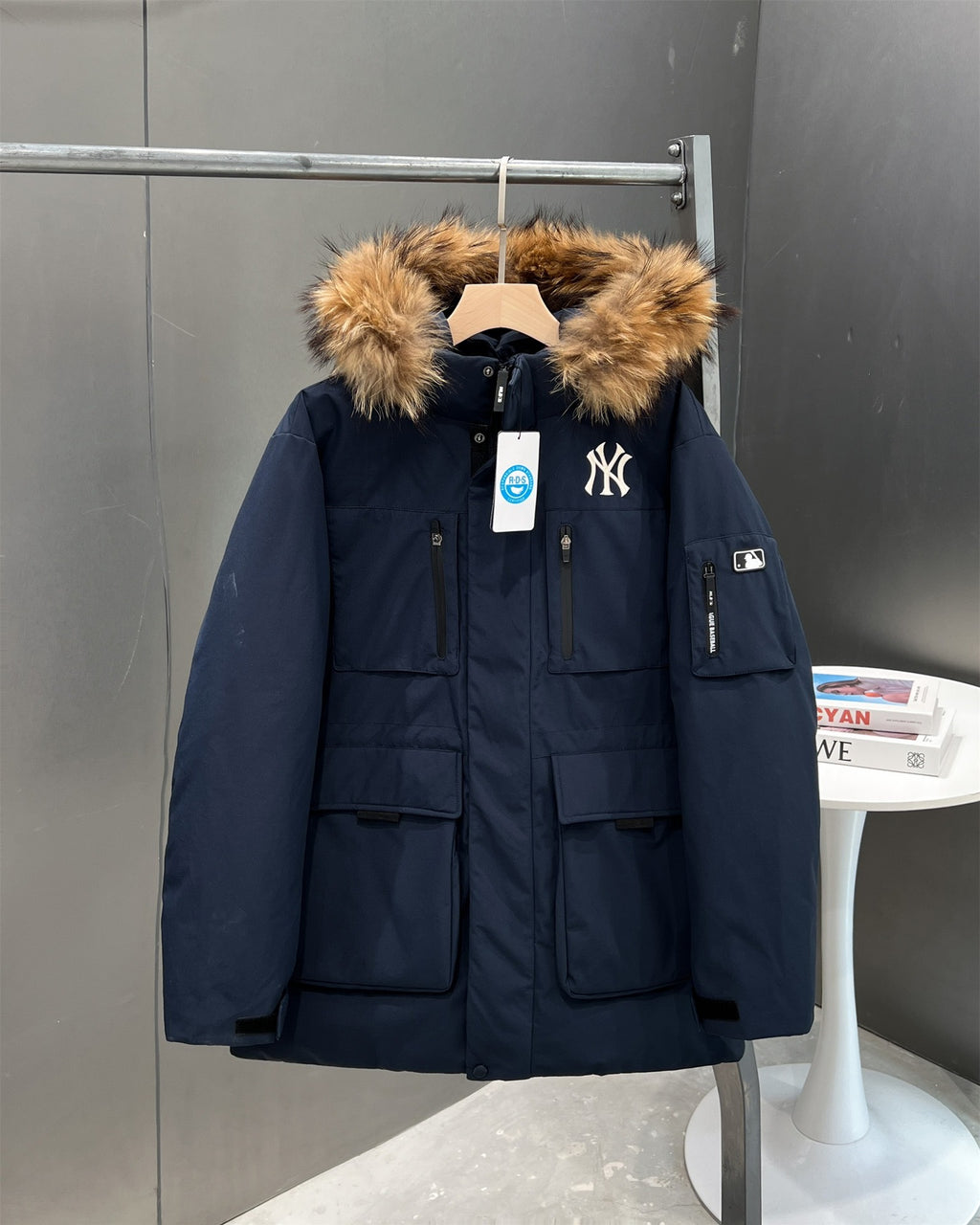 MLB New York Yankees Unisex Fur-Trim Hooded Parka