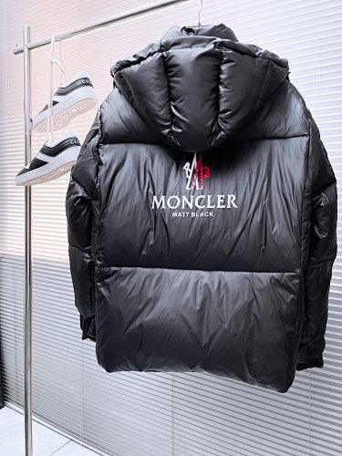 Moncler Sumido Stand-Collar Down Jacket - Black