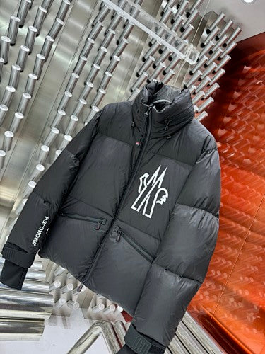 Moncler Verdons Stand-Collar Down Puffer Jacket
