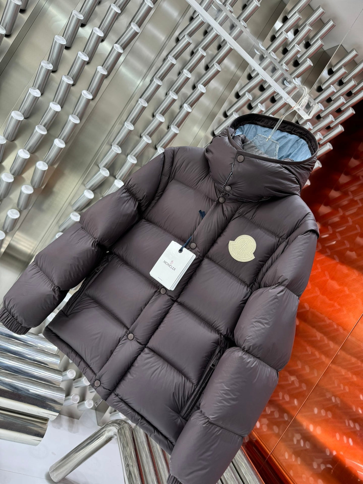 Detachable-Sleeve Hooded Puffer Jacket