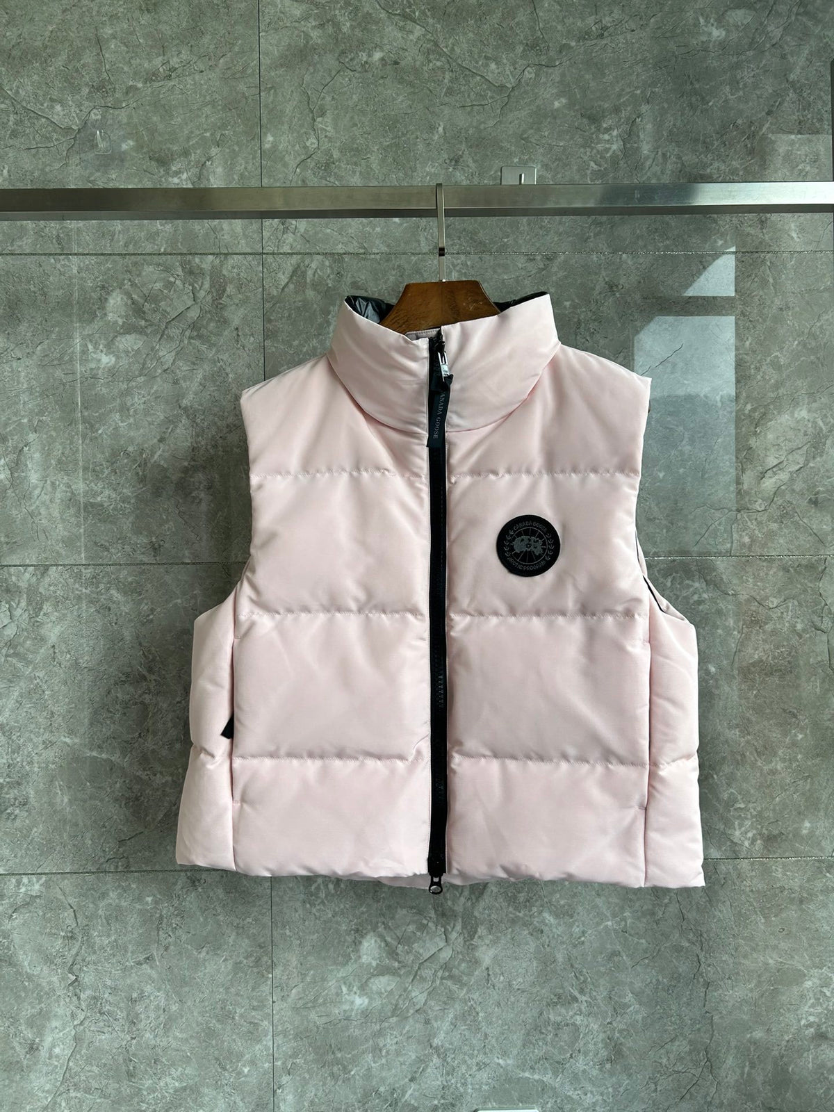 Canada Goose Grandview Black Label Cropped Down Vest