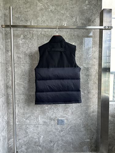 Canada Goose Panelled Puffer Vest - Style 2057